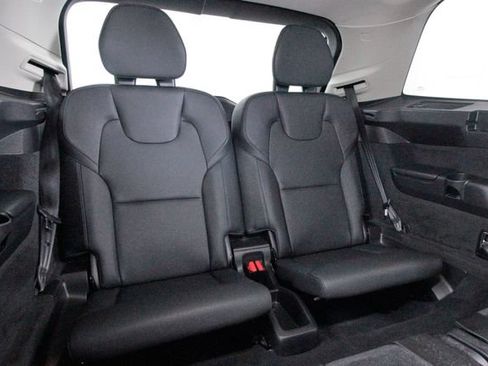 Certified 2025 Volvo XC90 B5 Plus w/ Protection Package Premier AWD/4WD image 41