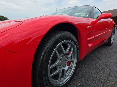 Used 2001 Chevrolet Corvette Z06 w/ Memory Pkg RWD image 40