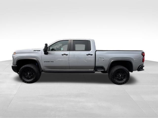 Used 2024 Chevrolet Silverado 2500 ZR2 w/ LPO, Dark Essentials Package AWD/4WD image 3