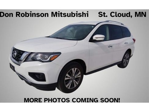 Used 2020 Nissan Pathfinder S AWD/4WD image 1