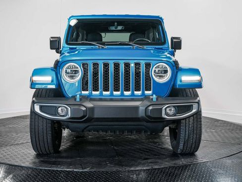 Used 2022 Jeep Wrangler Unlimited Sahara w/ Cold Weather Group image 2