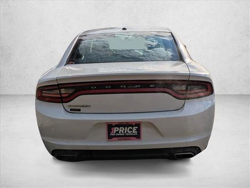 Used 2015 Dodge Charger SE image 6