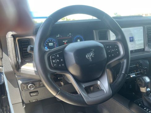 Used 2025 Ford Bronco Outer Banks w/ Sasquatch Package AWD/4WD image 15