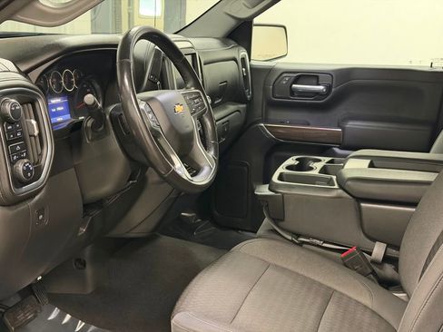 Certified 2021 Chevrolet Silverado 1500 LT w/ Convenience Package II image 32