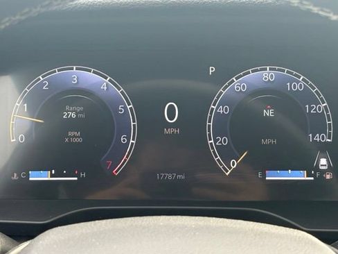 Used 2023 Jeep Grand Cherokee L Laredo AWD/4WD image 13