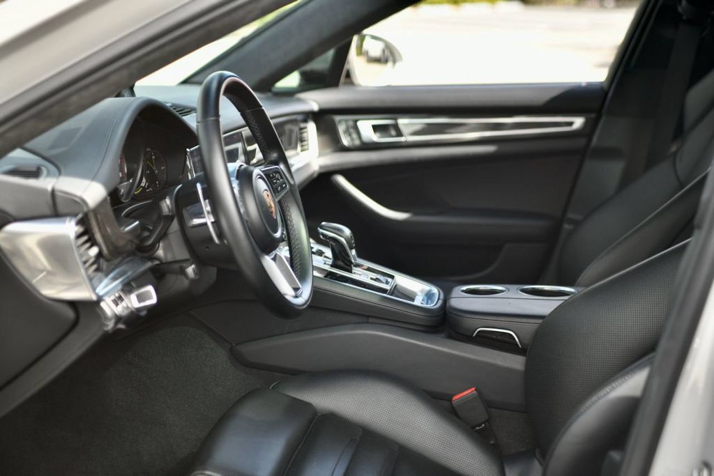 Used 2018 Porsche Panamera Turbo S AWD/4WD image 30