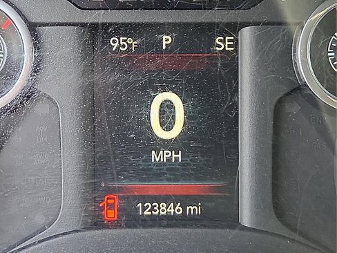 Used 2021 RAM 3500 Tradesman w/ Chrome Appearance Group image 23