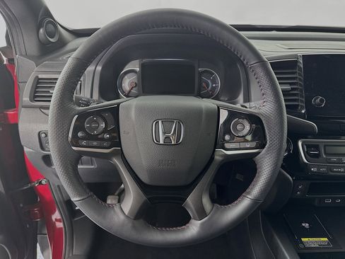 Certified 2024 Honda Passport Black Edition image 11