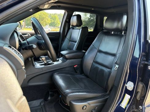 Used 2018 Jeep Grand Cherokee Limited w/ Luxury Group II AWD/4WD image 18