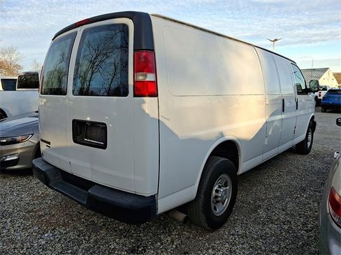 Used 2016 Chevrolet Express 2500 Extended image 6