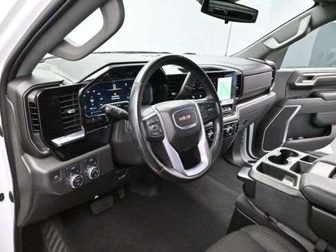Used 2023 GMC Sierra 1500 SLE image 13