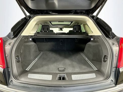 Used 2017 Cadillac XT5 Luxury w/ Driver Awareness Package AWD/4WD image 21