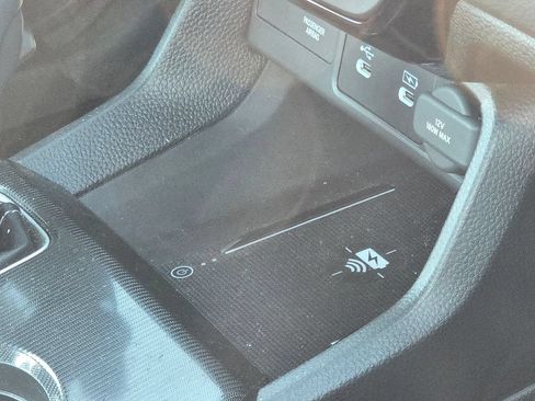 Used 2025 Honda Civic Sport image 15