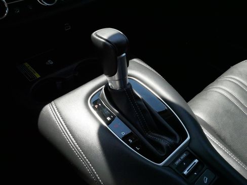 Used 2025 Honda HR-V EX-L image 24