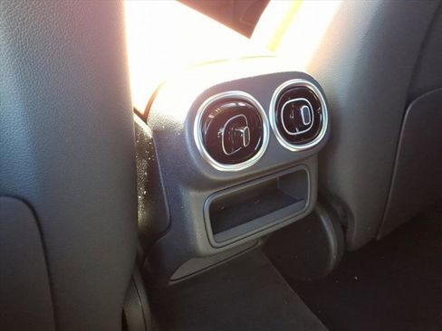 New 2026 Mercedes-Benz GLC 300 GLC 300 image 19