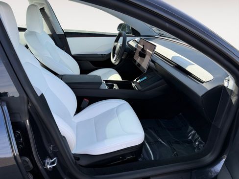 Used 2025 Tesla Model 3 Long Range RWD image 19