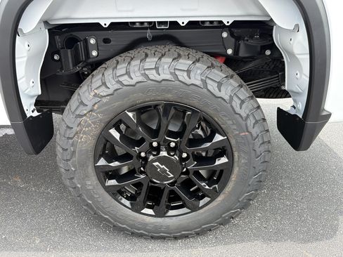 New 2026 Chevrolet Silverado 3500 LT w/ Trail Boss Package AWD/4WD image 19
