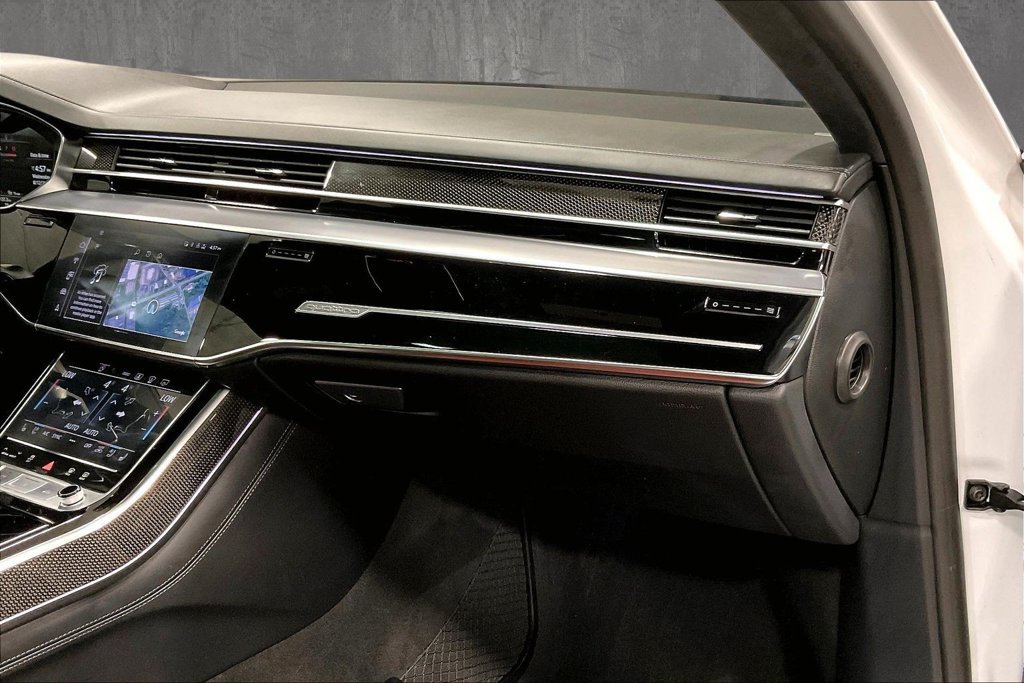 Used 2025 Audi S8 w/ Executive Package AWD/4WD image 27