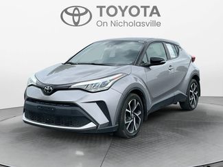 Used 2020 Toyota C-HR XLE FWD video 1