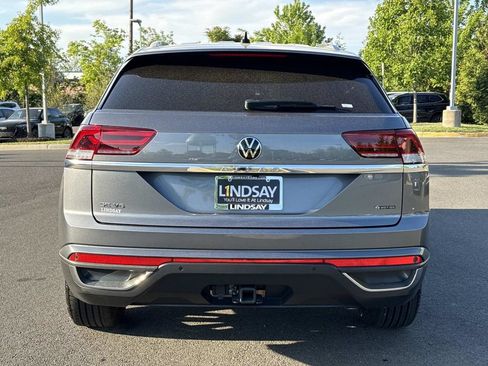 Certified 2023 Volkswagen Atlas Cross Sport SE w/ Black Wheel Package AWD/4WD image 4