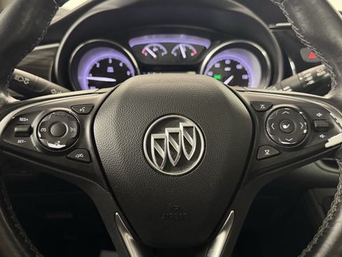 Used 2019 Buick Envision Essence FWD image 15