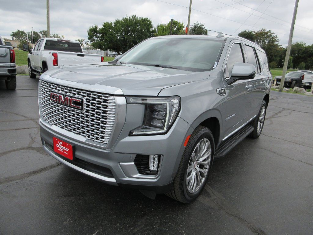 Certified 2023 GMC Yukon Denali w/ Advanced Technology Package AWD/4WD image 12