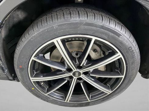 Used 2023 Audi Q7 3.0T Premium Plus w/ Premium Plus Package AWD/4WD image 13