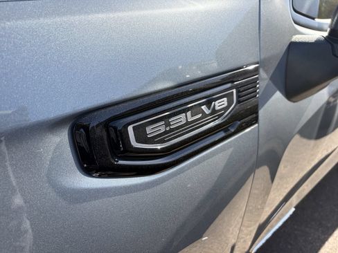 Used 2025 GMC Sierra 1500 Elevation AWD/4WD image 9