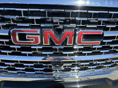 Used 2022 GMC Acadia Denali w/ GMC Pro Grade Package image 73