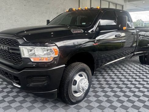 Used 2022 RAM 3500 Tradesman AWD/4WD image 5
