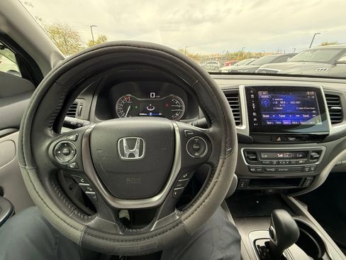 Used 2017 Honda Ridgeline RTL-T image 21