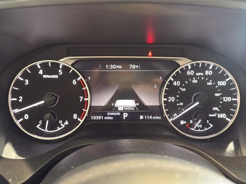 Used 2024 Nissan Rogue SV w/ SV Premium Package FWD image 13