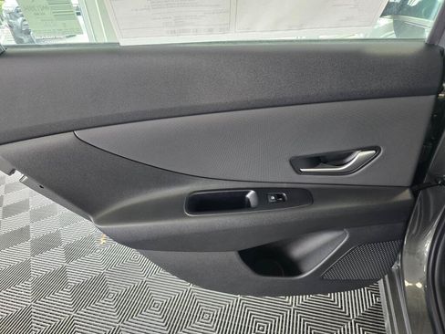 New 2026 Hyundai Elantra Limited FWD image 33