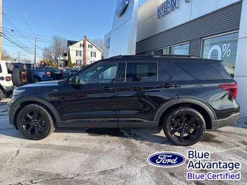 Certified 2022 Ford Explorer ST-Line w/ Class IV Trailer Tow Package image 9