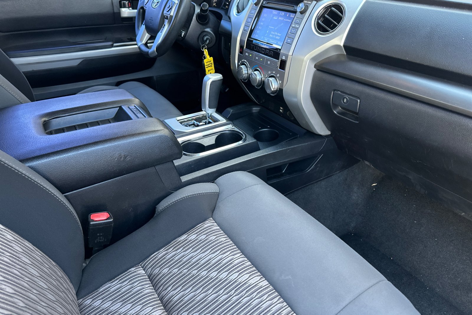 Used 2018 Toyota Tundra SR5 w/ SR5 Upgrade Package RWD image 18