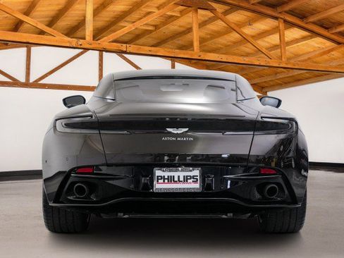 Used 2018 Aston Martin DB11 V12 image 4