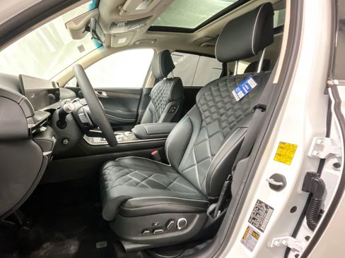 New 2025 Genesis GV80 3.5T Prestige image 10