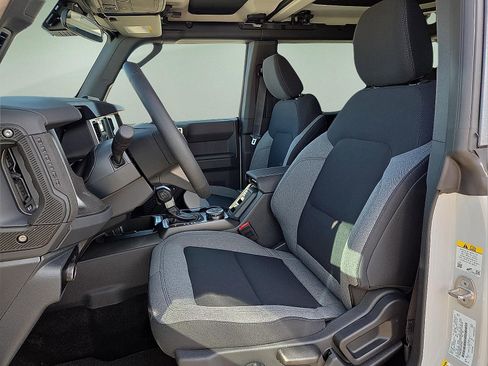 New 2026 Ford Bronco Big Bend w/ Black Appearance Package image 15