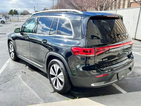 Used 2023 Mercedes-Benz EQB 300 4MATIC image 5