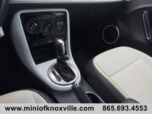 Used 2019 Volkswagen Beetle 2.0T S FWD image 33