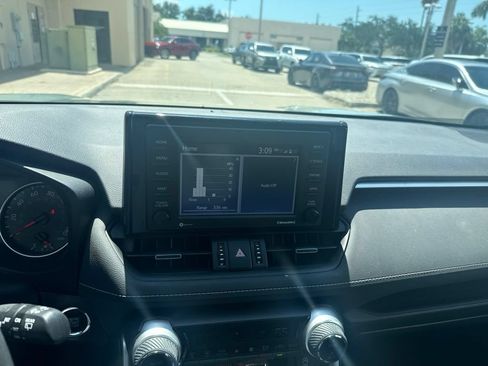 Used 2022 Toyota RAV4 XLE Premium FWD image 24