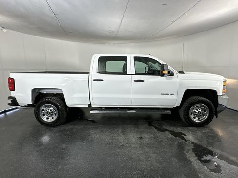Used 2019 Chevrolet Silverado 3500 W/T w/ WT Fleet Convenience Package image 13