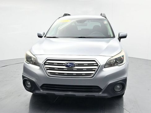 Used 2017 Subaru Outback 2.5i Premium AWD/4WD image 3