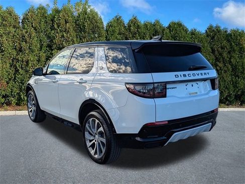 Certified 2025 Land Rover Discovery Sport Dynamic SE image 6