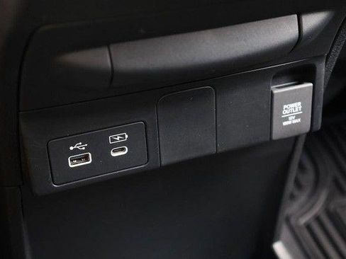 Used 2025 Honda Odyssey Sport-L image 18