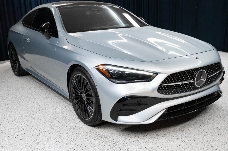 New 2026 Mercedes-Benz CLE 300 4MATIC Coupe image 3