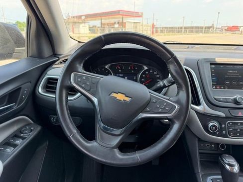 Used 2019 Chevrolet Equinox LT image 10