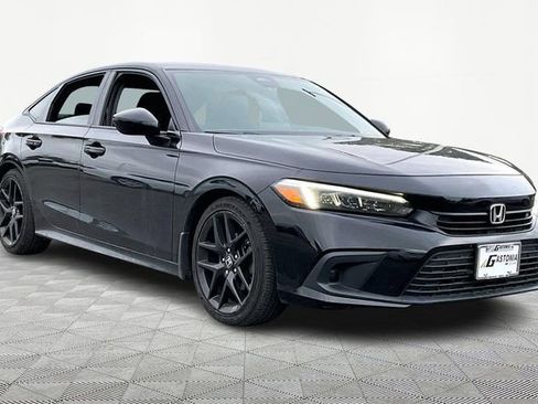 Used 2023 Honda Civic Sport image 1