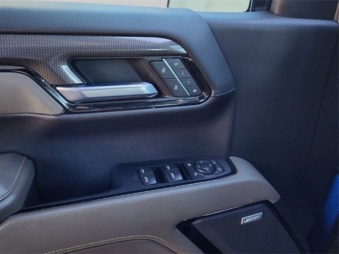 Used 2023 Chevrolet Silverado 1500 ZR2 w/ Technology Package image 21