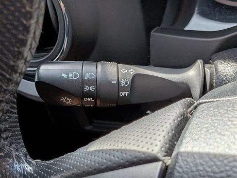 Used 2018 Toyota Tacoma TRD Sport w/ Technology Package AWD/4WD image 17